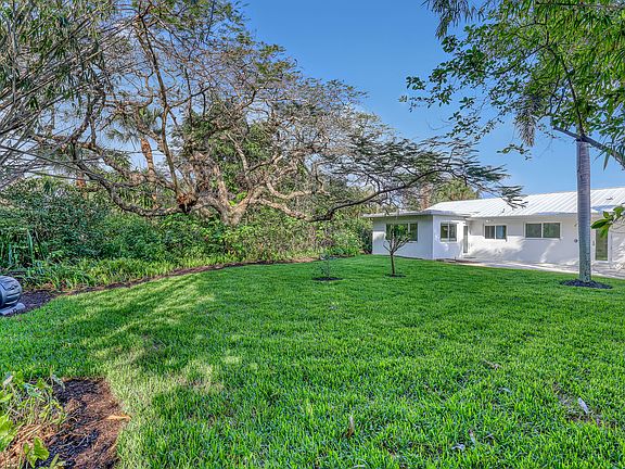 4th image of 532 Gulf Road