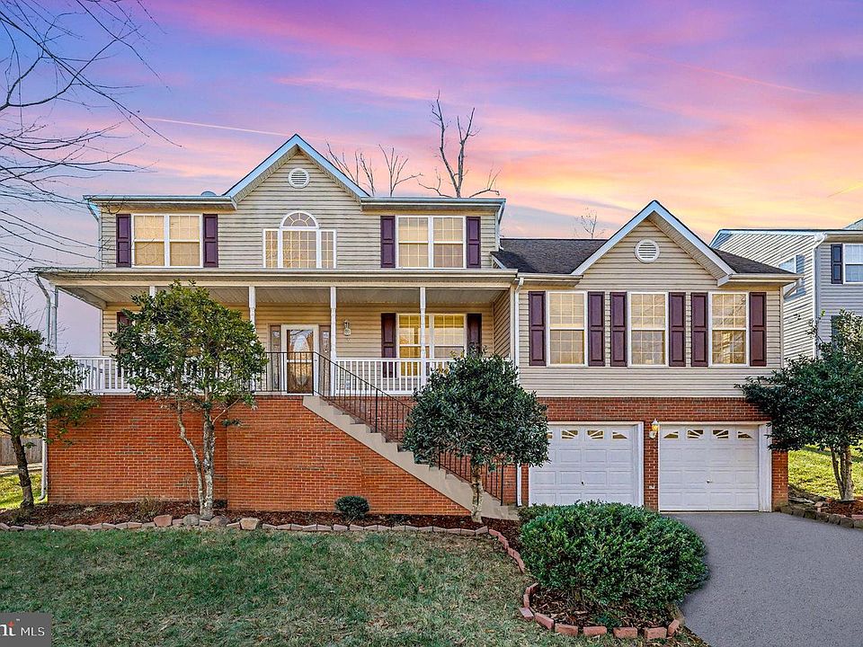 1st image of 51 Woodleigh Ln