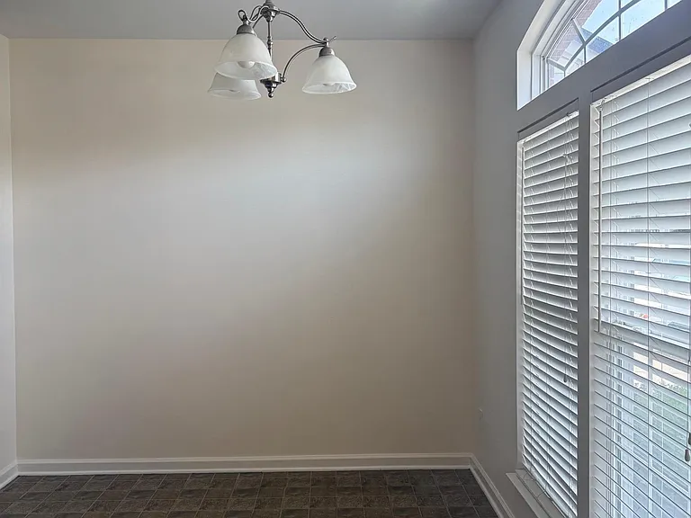 227 Spring Crossing Cir — Photo 11
