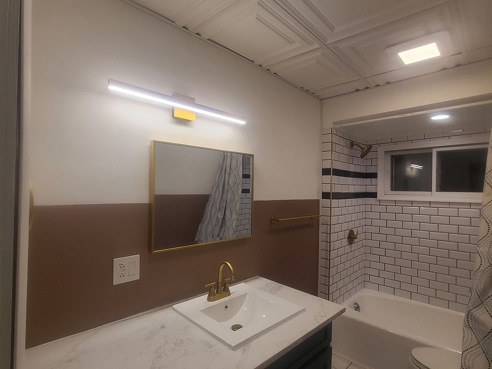 1st image of 414 W Washington St #1