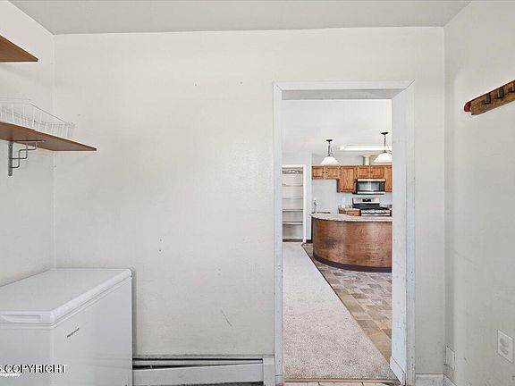 5th image of 5650 W Crestview Ave
