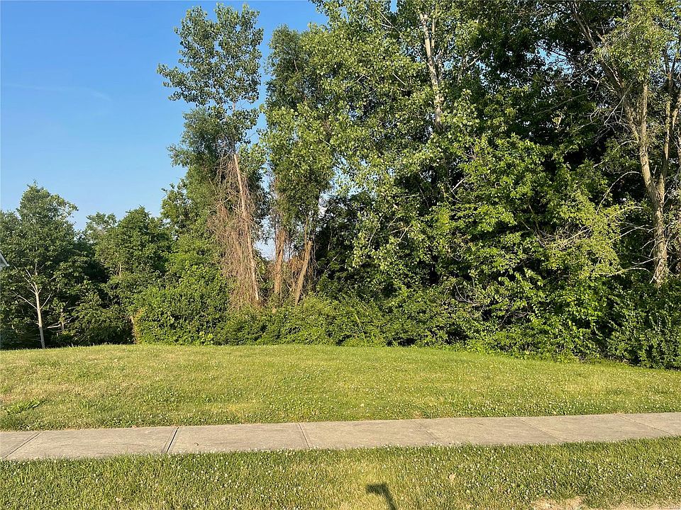 1st image of 173 Pine Hollow Ln