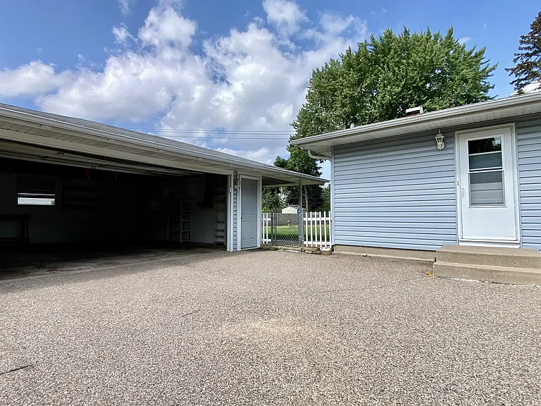 4223 Rahn Rd — Photo 28