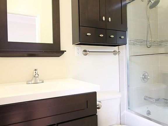 3rd image of 64A Shotwell Stsan