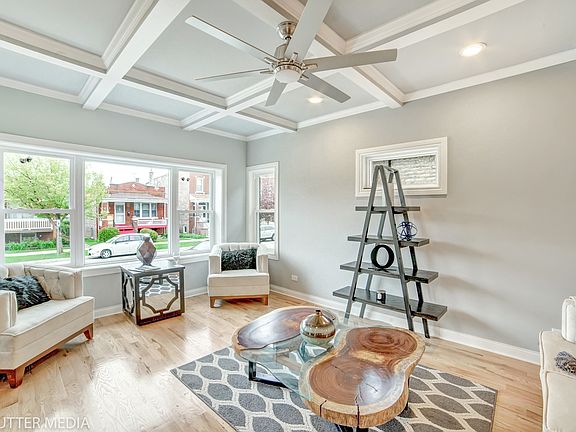 4th image of 2404 Cuyler Ave