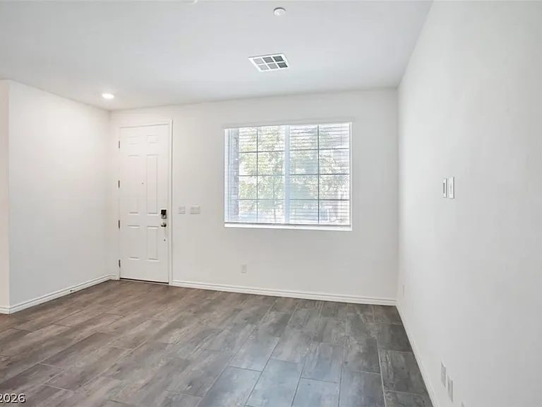 20 Barbara Ln #87 — Photo 6
