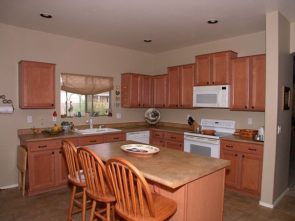 3rd image of 12308 S 176th Ave