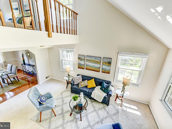 3rd image of 4402 Rollingbrooke Ct