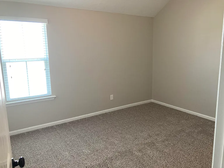 4133 Pullman Cir — Photo 16