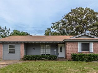 2718 Stafford St, Irving, TX 75062