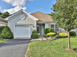 115 Golden Seasons Dr, Lakewood, NJ 08701