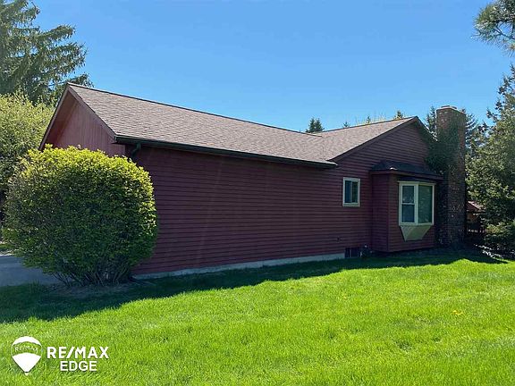 3rd image of 5010 Rockwood Dr
