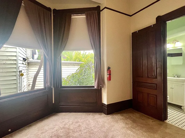 placement-1423Central — Photo 8