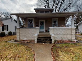 407 E 3rd St, O'Fallon, IL 62269