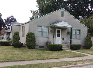 932 Rock St, Peru, IL 61354