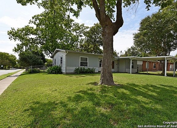4th image of 342 Pilgrim Dr