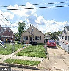 1st image of 1204 Nye St