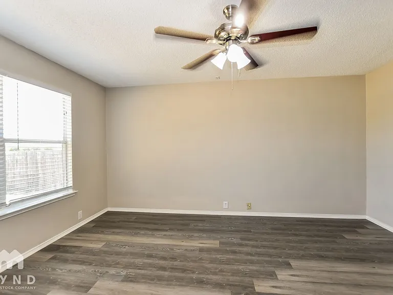 4313 Napa Valley Dr — Photo 8