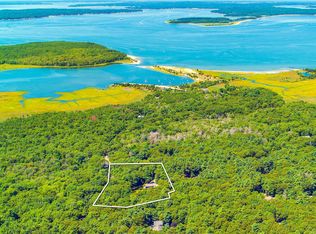 2 Phoebe Scoys Rd, East Hampton, NY 11937