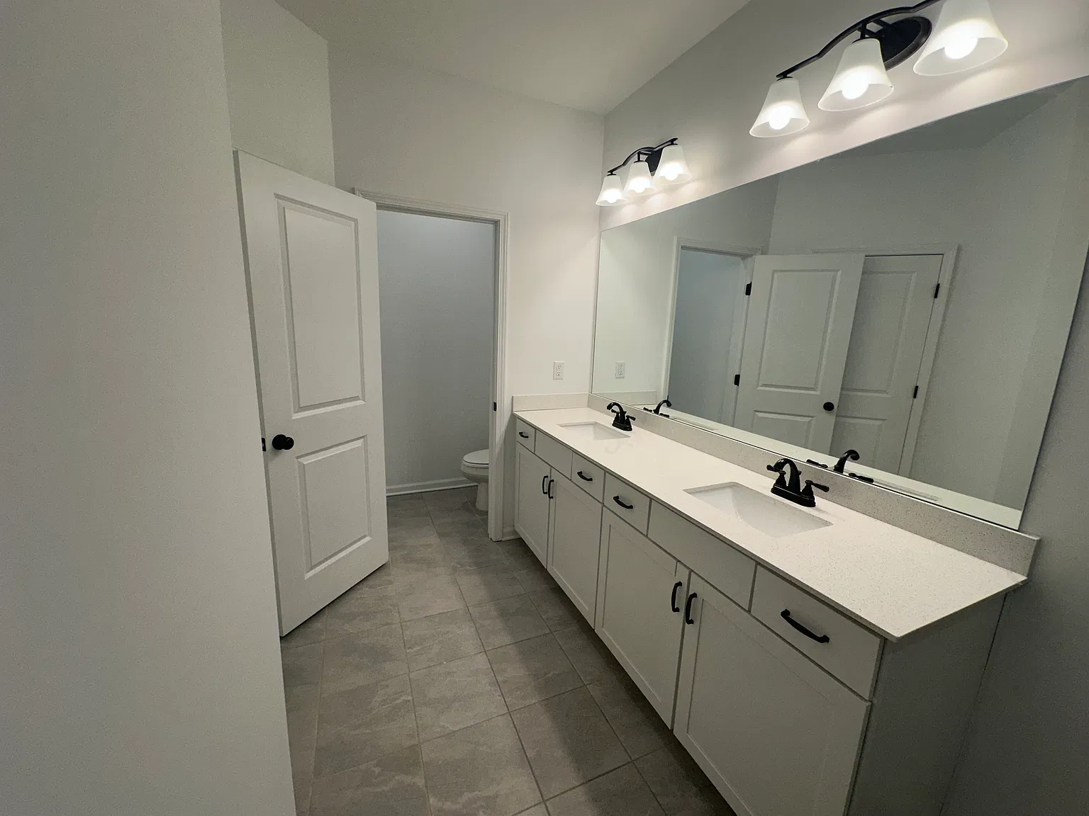 2823 Dixie Rd — Photo 3