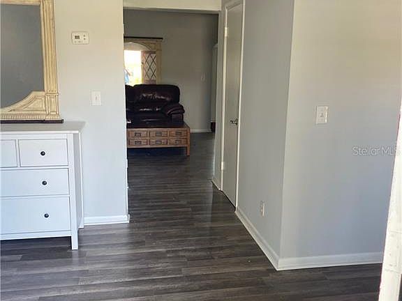 3rd image of 4923 Stolls Ave