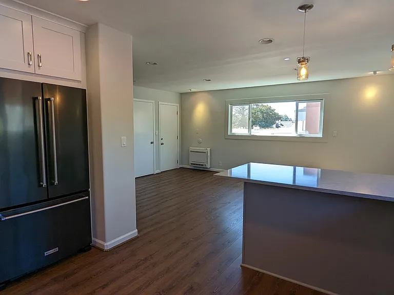 436 Center St — Photo 6