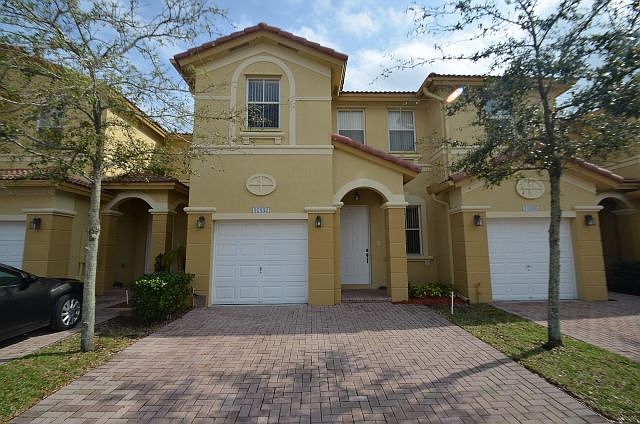 1st image of 10882 NW 78th Ter