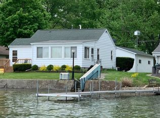 1255 Ln 280 Hamilton Lk, Hamilton, IN 46742