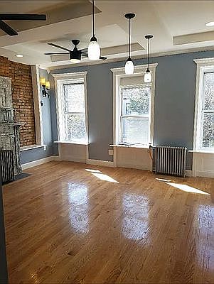2nd image of 762 Halsey St #2