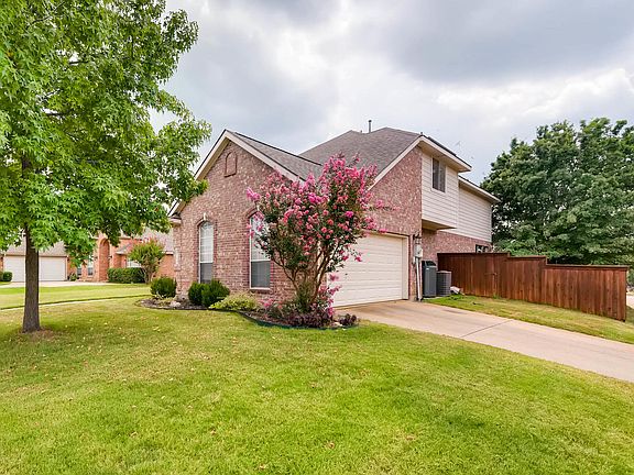 2nd image of 1633 Meadow Vista Dr