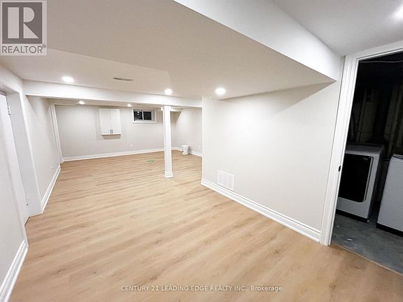 4th image of 50 Limeridge Rd W