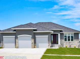 7340 Fuji Ln, Lincoln, NE 68516