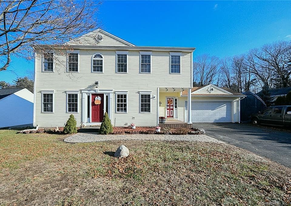 1st image of 52 Monce Rd