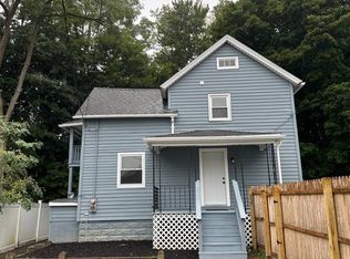 17 Woodbine St, Torrington, CT 06790