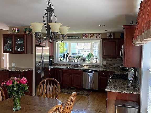 Large kitchen/dining room