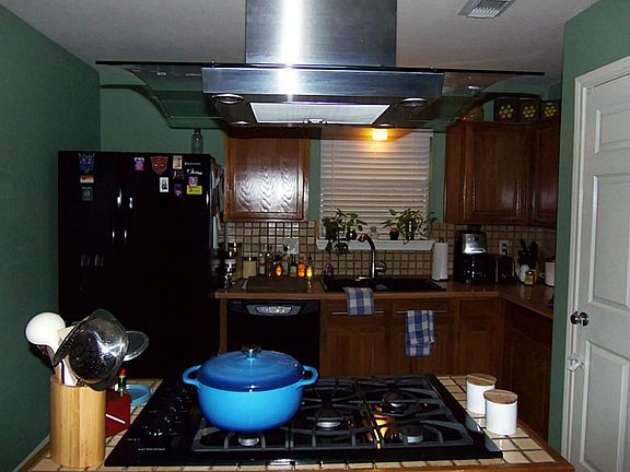 5th image of 12915 Meadowline Dr