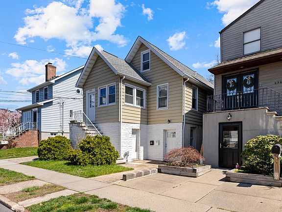 3rd image of 632 Chase Ave #1