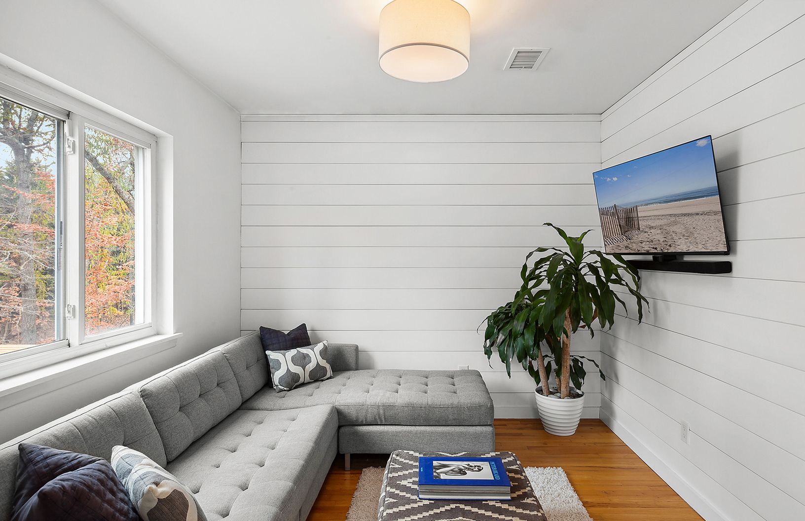  Primary Bedroom Sitting Area