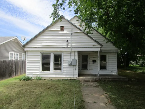 1812 8th St, Brownwood, TX 76801