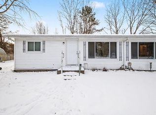 2942 S Brennan Rd, Hemlock, MI 48626