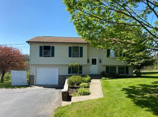 300 Crane Rd, Shavertown, PA 18708