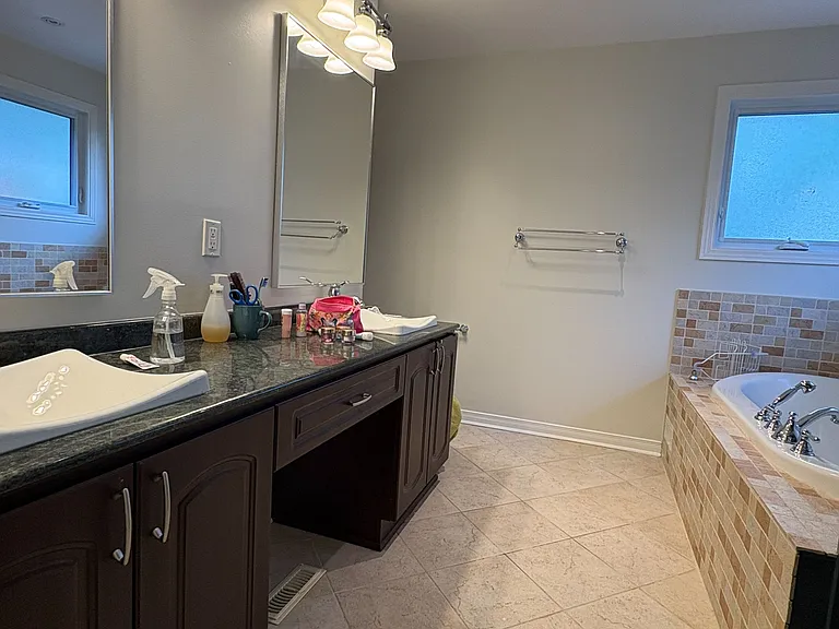 2323 Towne Blvd — Photo 22