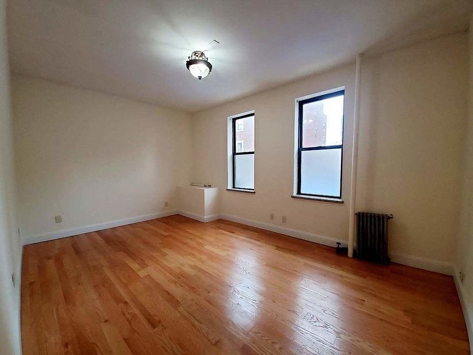 1st image of 244 15th St APT 1