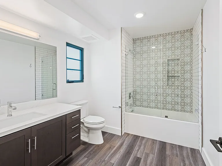 800 Santa Barbara St — Photo 6