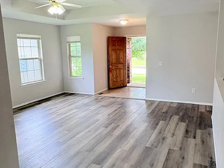 2202 W Jonquil Ln — Photo 19