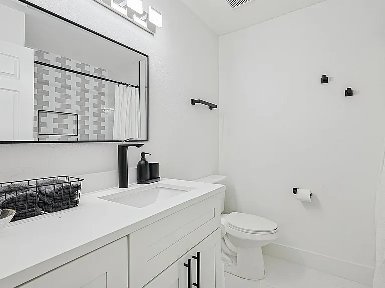 4386 Cantrell St — Photo 36