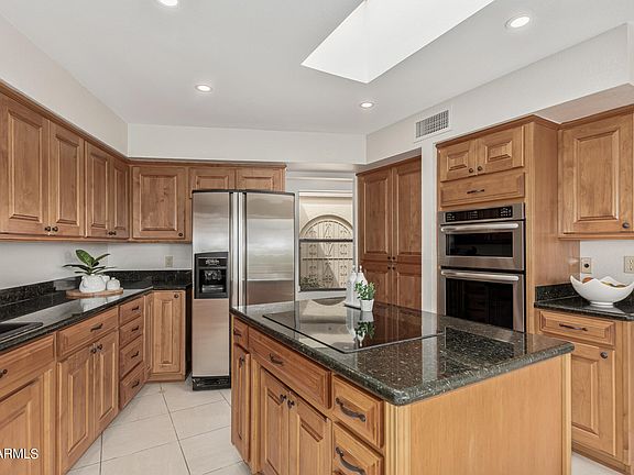 4th image of 1039 N Vista Verde Circle
