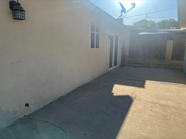 4013 University Ave — Photo 3