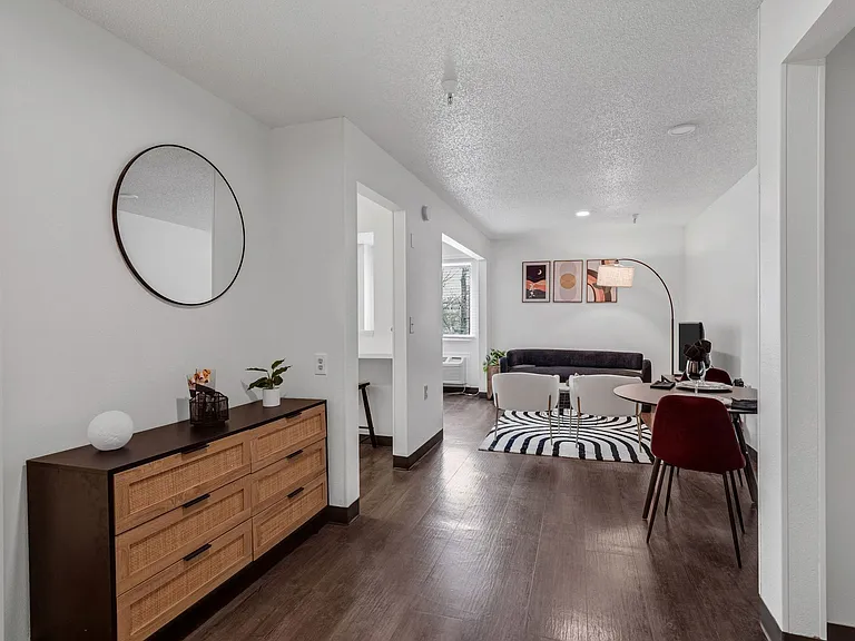 Vivo Living Charlotte University — Photo 1