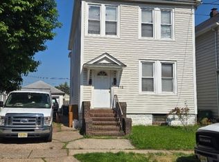 112 Arthur St, Linden, NJ 07036